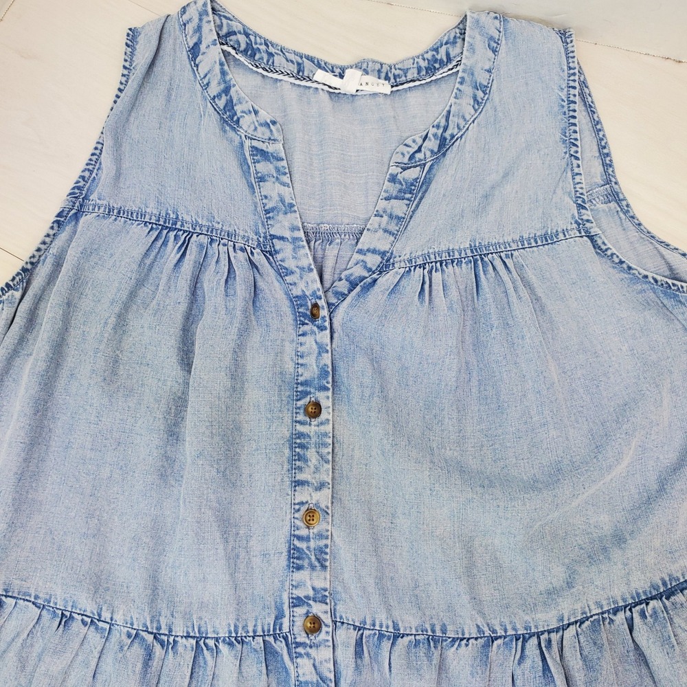 Jane + Delancey Women 1X Light Wash Lyocell Sleeveless Tiered Babydoll Tunic Top